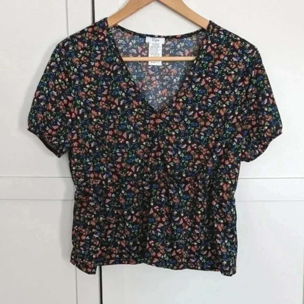 RIPE | Floral Black/Red/Green/blue Shirt Sleeve V-Neck Crop Top NWOT
